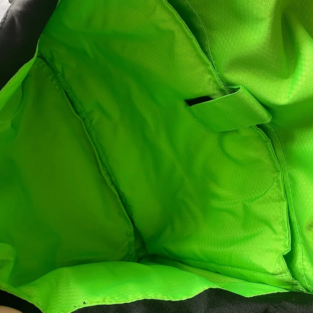 Black Green Razer Gamer Crossbody Computer Bag - Picture 3 of 4